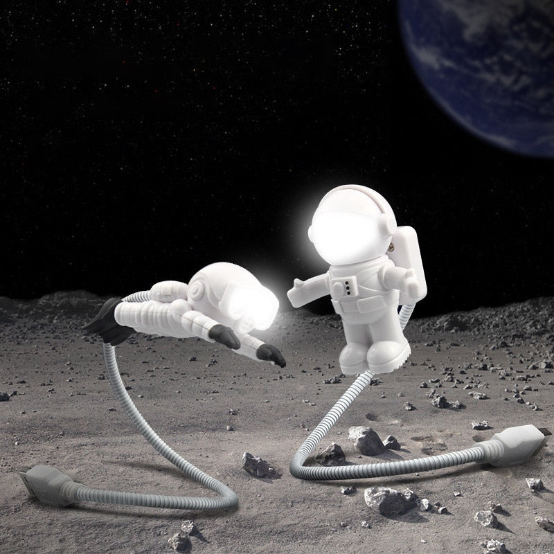 Astronaut usb lighting